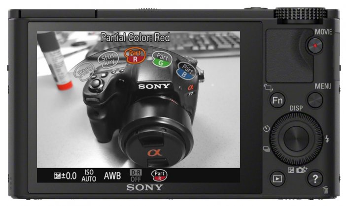 Sony Cyber-shot DSC-RX100: Na wyświetlaczu widać funkcje pierścienia na obiektywie.