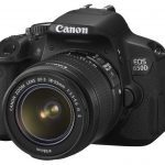 Do wyboru mamy wszystkie znane tryby fotografowania (PASM) oraz wiele programów tematycznych.