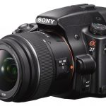 Serce modelu Alpha 37 stanowi 16-megapikselowa matryca formatu APS-C. Widać, że inżynierowie Sony dobrze poznali jej charakterystykę, bo aparat śpiewająco przeszedł przez nasze testy laboratoryjne. Biorąc pod uwagę jego cenę, uzyskane wyniki są naprawdę doskonałe.