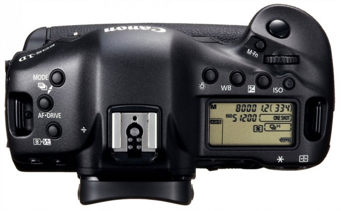 Canon EOS 1D X: Wszystko pod kontrolą dzięki wyświetlaczom pomocniczym i przyciskom szybkiego dostępu.