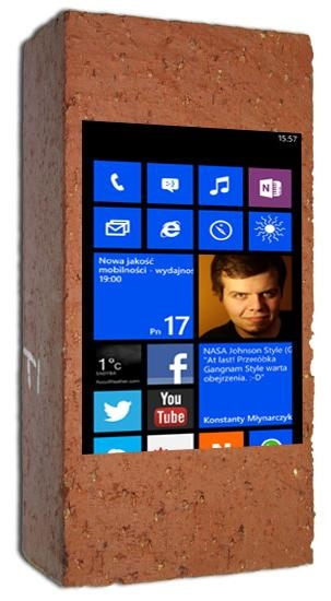 Lumia 920 – smartfon, który łatwo zamienić w cegłę, którą łatwo zamienić w smartfon