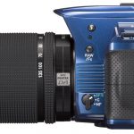 Przełącznikiem przy obiektywie regulujemy tryb pracy autofokusa.