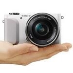 Sony NEX-3N: najmniejszy z wymienną optyką i matrycą APS-C