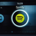 Podstawowa nakładka Sensus Connected Touch z bardzo dużymi, wygodnymi ikonami programów.