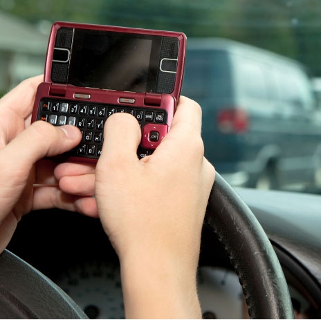 Nowy Jork wprowadza “strefy bezpiecznego SMS-owania” na autostradach