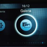 Podstawowa nakładka Sensus Connected Touch z bardzo dużymi, wygodnymi ikonami programów.