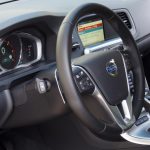 Ekran Volvo V60, a na nim wyświetlona strona CHIP.PL. To nie jest fotomontaż tylko autentyczne zdjęcie.