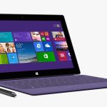 W połączeniu z podpórką, etui zmienia tablet w niemal pełnowartościowego notebooka. Do częstszej pracy polecamy wariant Type Cover 2, którego klawiatura bardziej nadaje się do szybkiego pisania.