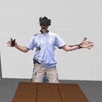 Mężczyzna “wchodzi” do wirtualnej rzeczywistości [wideo]
