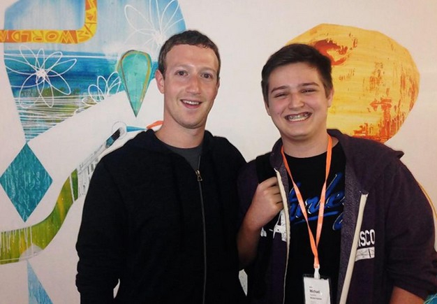 Założyciel Facebooka Mark Zuckerberg z 17-letnim stażystą Markiem Saymanem - twórcą jednej z facebookowych aplikacji.