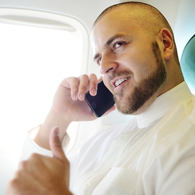 Europejskie “TAK” dla PEŁNEGO korzystania z telefonów podczas lotu