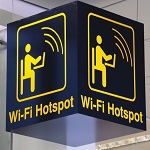 Poradnik: Bezpieczne połączenie z publicznym Wi-Fi