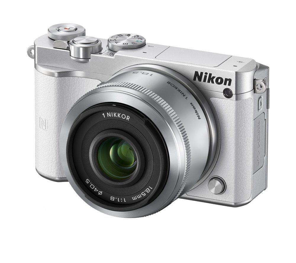 Nikon 1 J5: nowy bezlusterkowiec “lepszy niż kiedykolwiek”