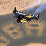 Przelot jet packiem nad Dubajem w 4K [wideo]