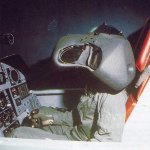 Nie mamy pojęcia, jak ktoś mógł pomylić VCASS z hełmem Anakina Skywalkera. Jego twórca Thomas Furness III do dzisiaj zajmuje się tworzeniem zaawansowanych wirtualnych interfejsów.