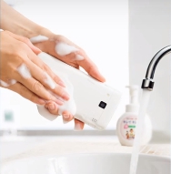 Smartfon, który umyjesz wodą z mydłem