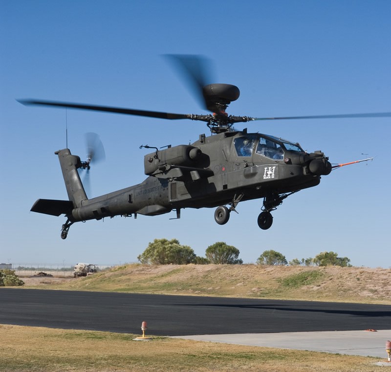 Helikoptery Apache z nowym wsparciem w postaci drona