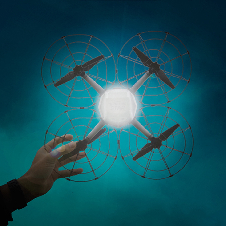 Drony Intela wyspecjalizowane w pokazach świetlnych