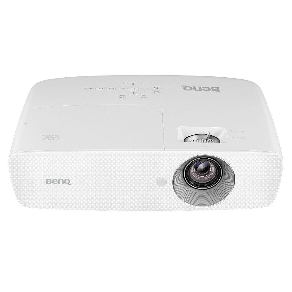 BenQ W1090: nowy projektor dla kinomanów, kibiców i graczy