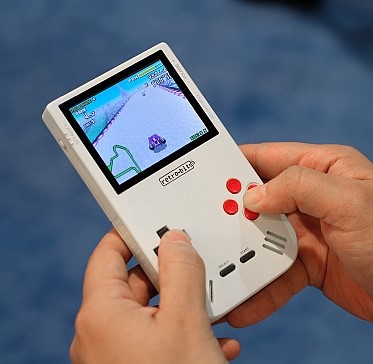 Super Retro Boy: gratka dla fanów klasycznych handheldów Nintendo