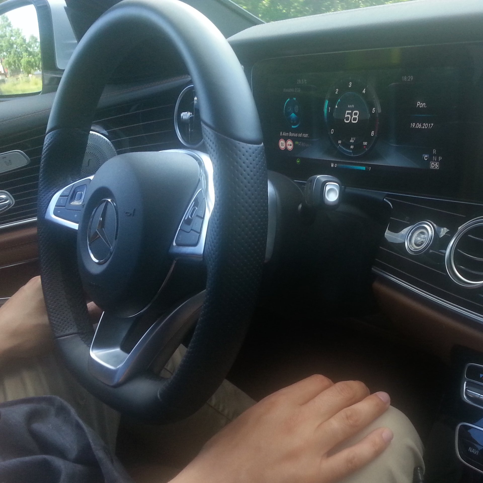 CHIP nieoficjalnie: autonomiczne Mercedesy za 3 lata