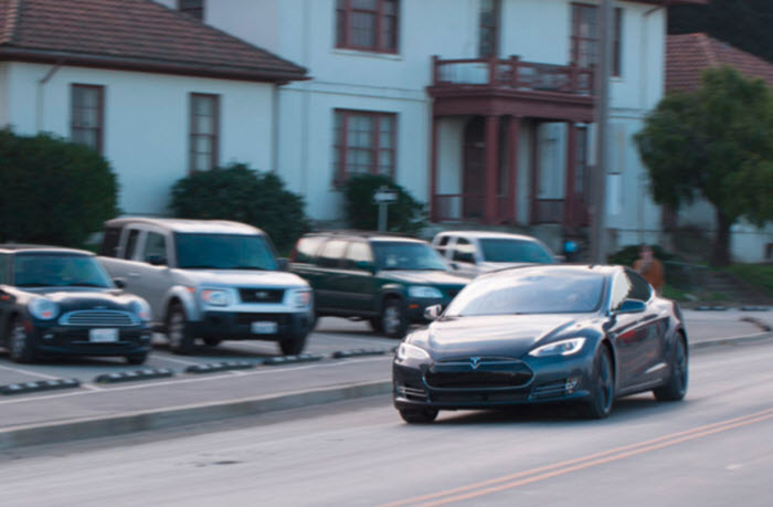 Tesla na drodze