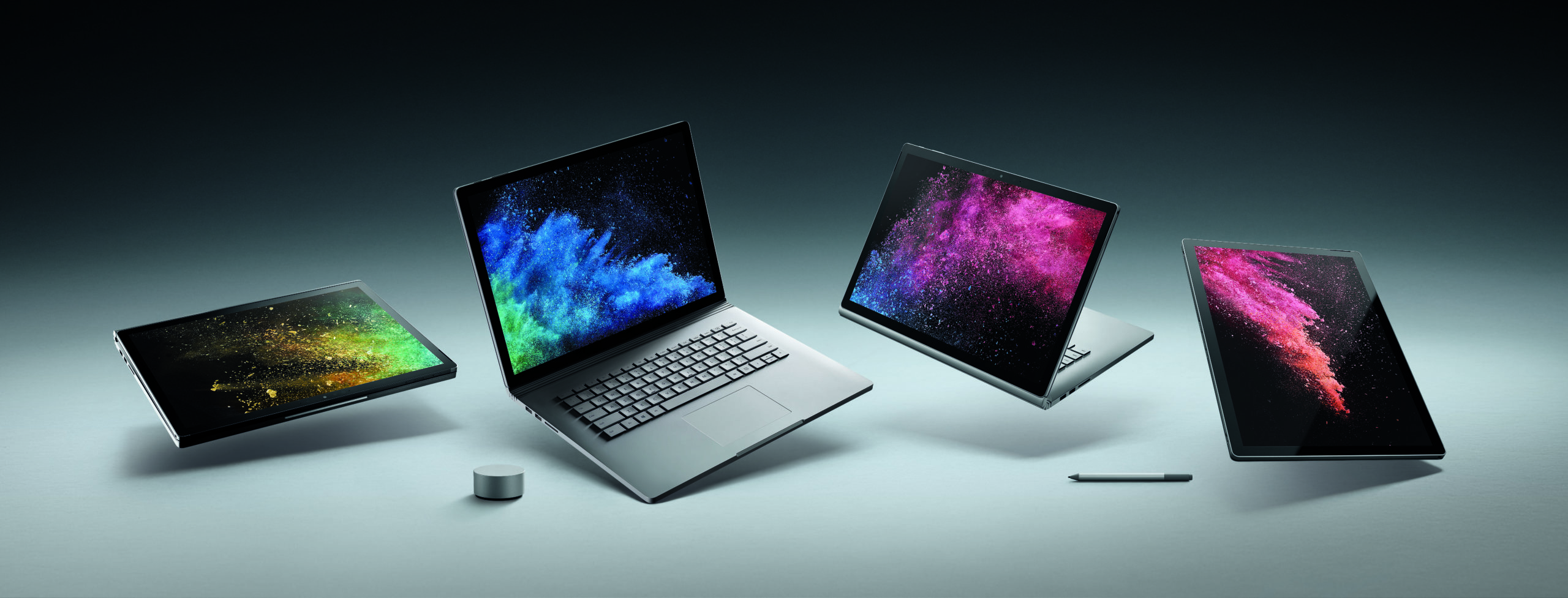 Ofensywa Microsoftu: mocny laptop i duża aktualizacja Windows 10