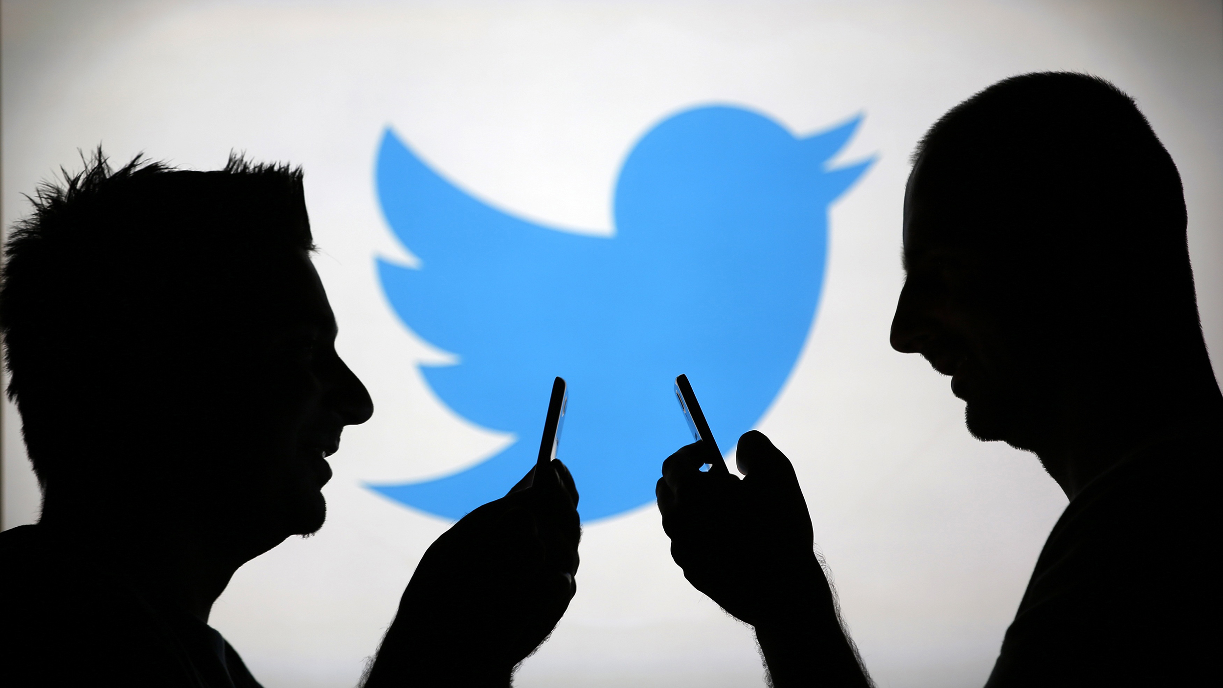 Twitter: setki pracowników przeglądają nasze prywatne wiadomości?
