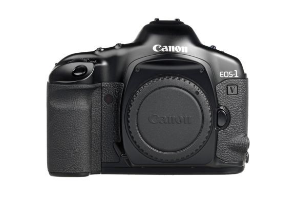 Canon zakończył sprzedaż analogowych aparatów fotograficznych