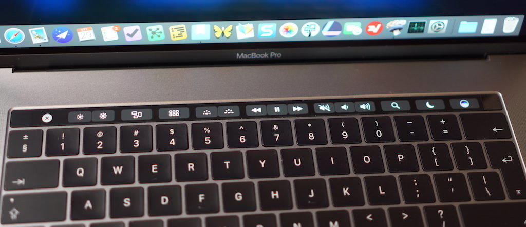 Apple naprawi za darmo klawiatury w MacBookach