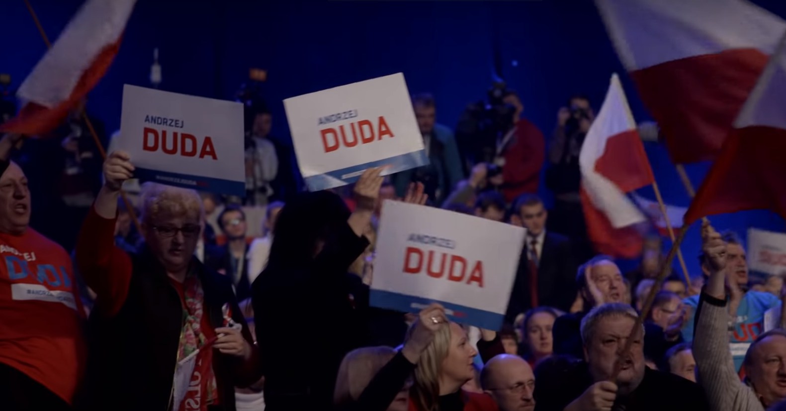 Sztab Andrzeja Dudy kupił w kampanii kilka tysięcy komentarzy