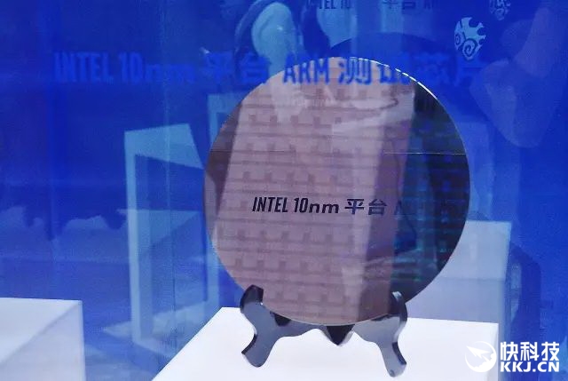 Intel dementuje plotki o porzuceniu 10 nm procesu technologicznego