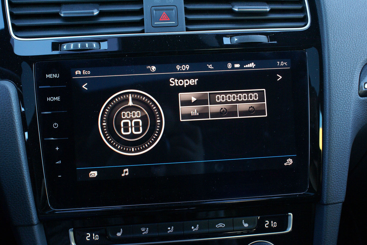 VW Golf R - kokpit (nawigacja z włączonym stoperem)