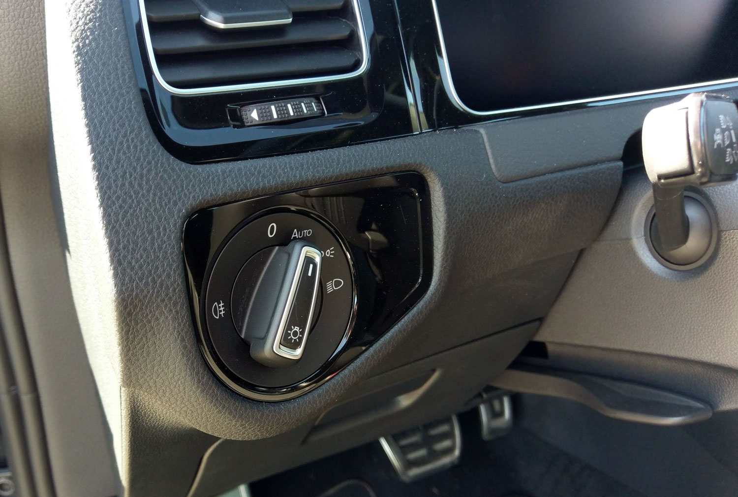 VW Golf R Variant - kokpit