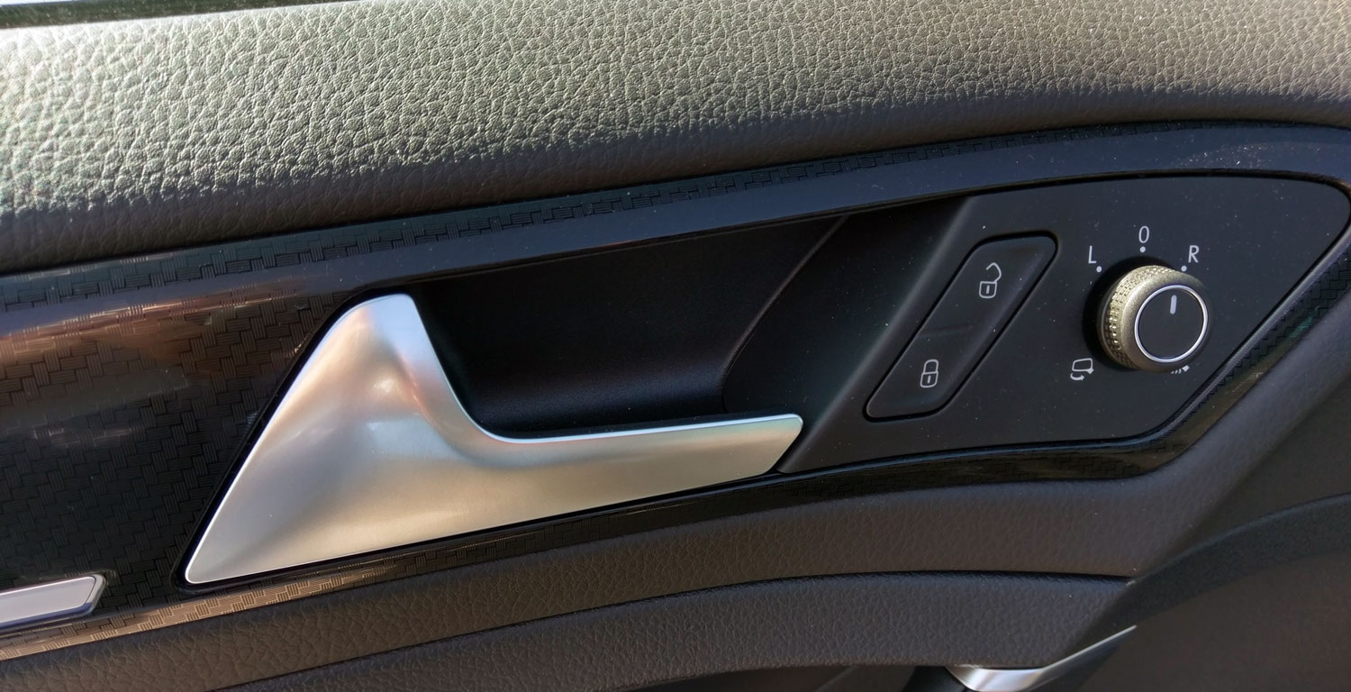 VW Golf R Variant - wnętrze