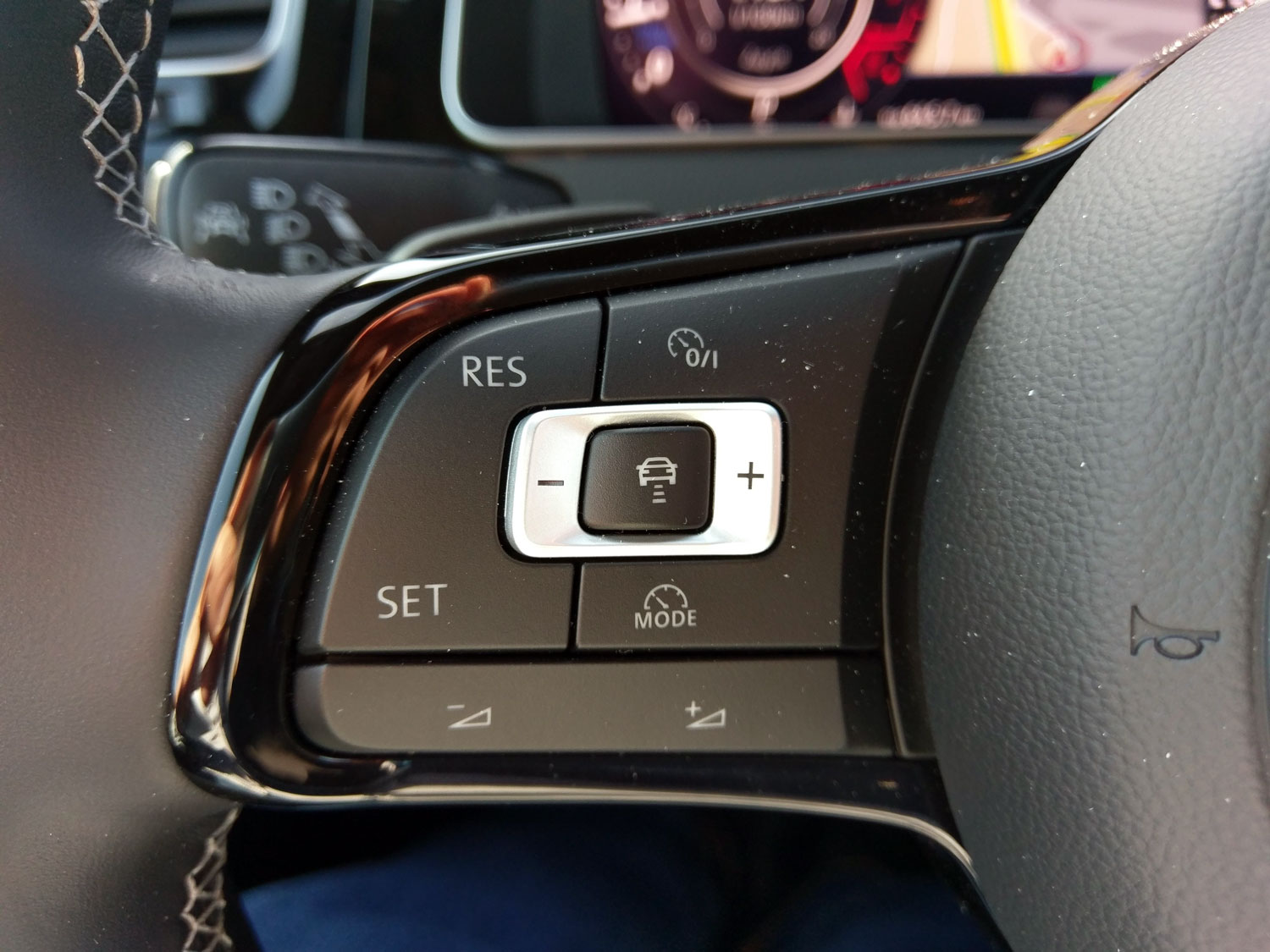 VW Golf R Variant - kokpit