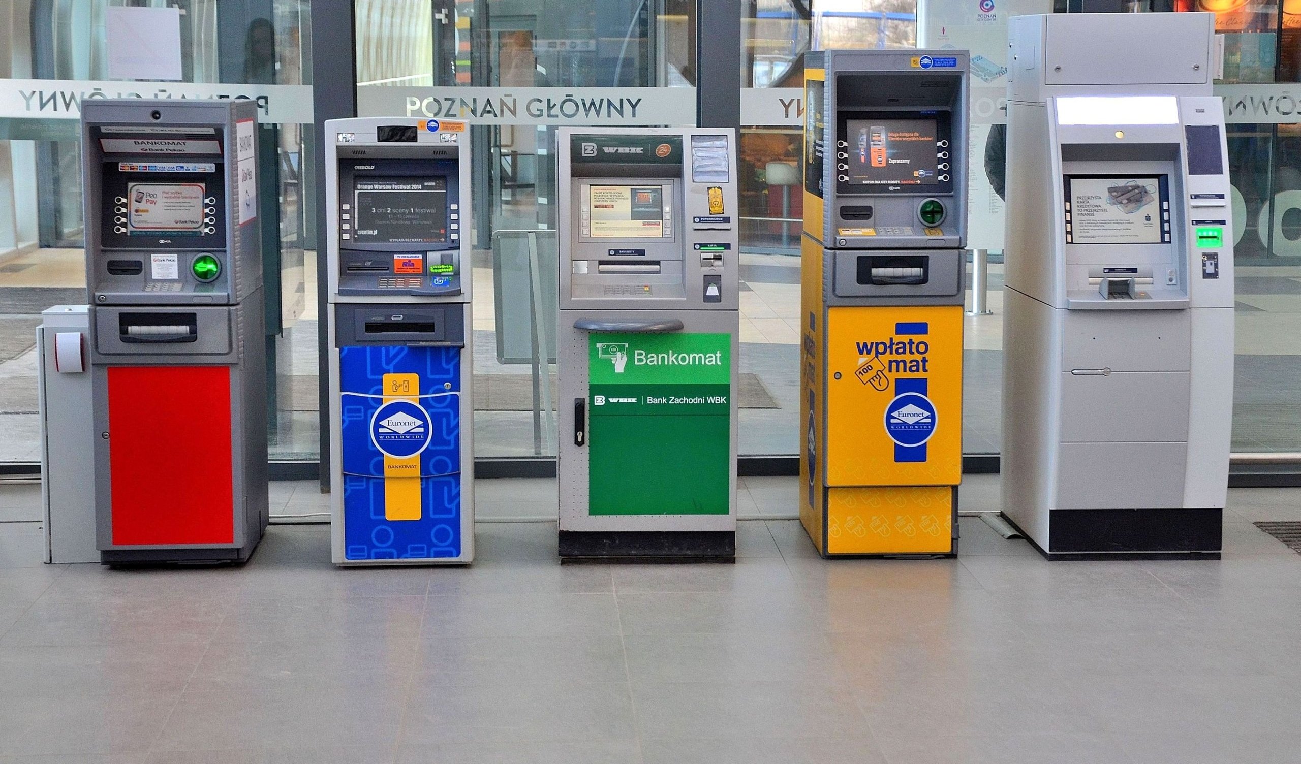 NEWS: trzy instytucje ostrzegają przed kodami kreskowymi na bankomatach