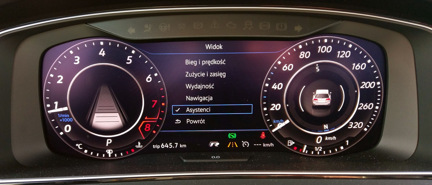 VW Golf R Variant - kokpit