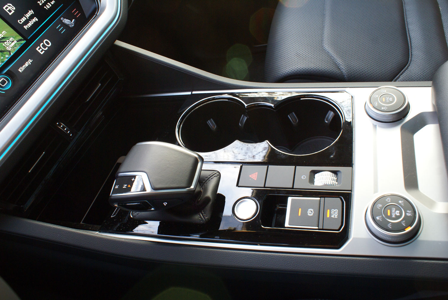 volkswagen Touareg - kokpit