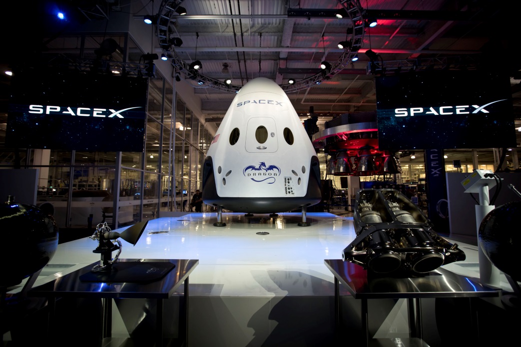 SpaceX w lutym przeprowadzi pierwszy test załogowego statku kosmicznego