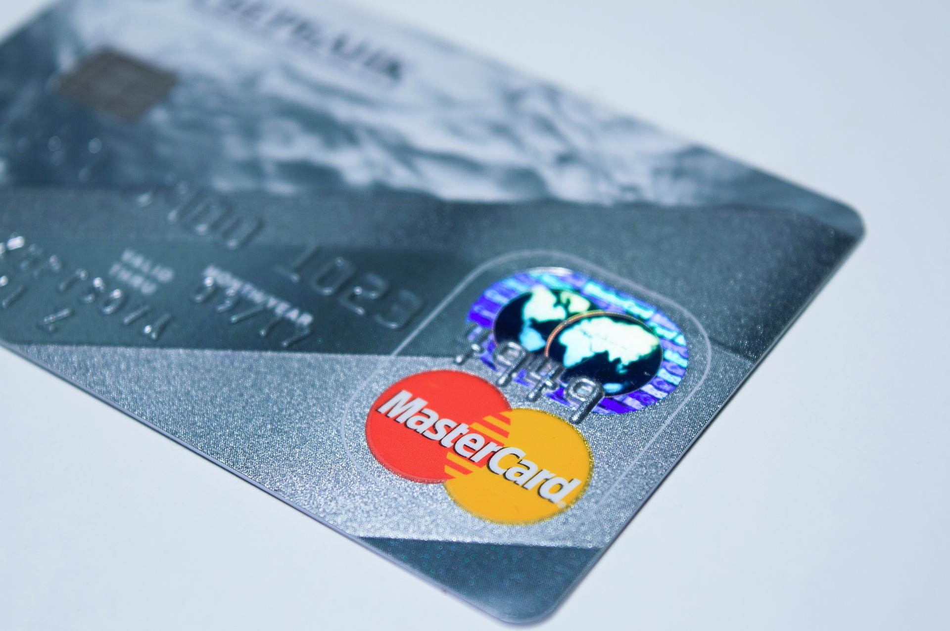 Mastercard nie pozwoli sklepom obciążyć automatycznie karty