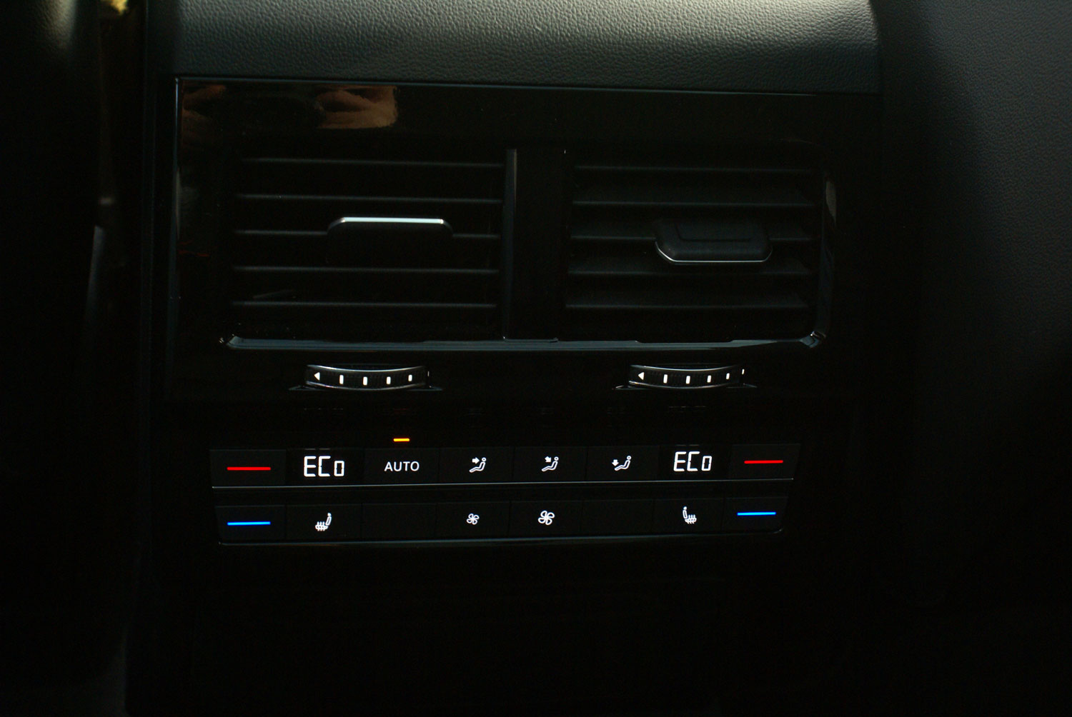 volkswagen Touareg - wnętrze samochodu