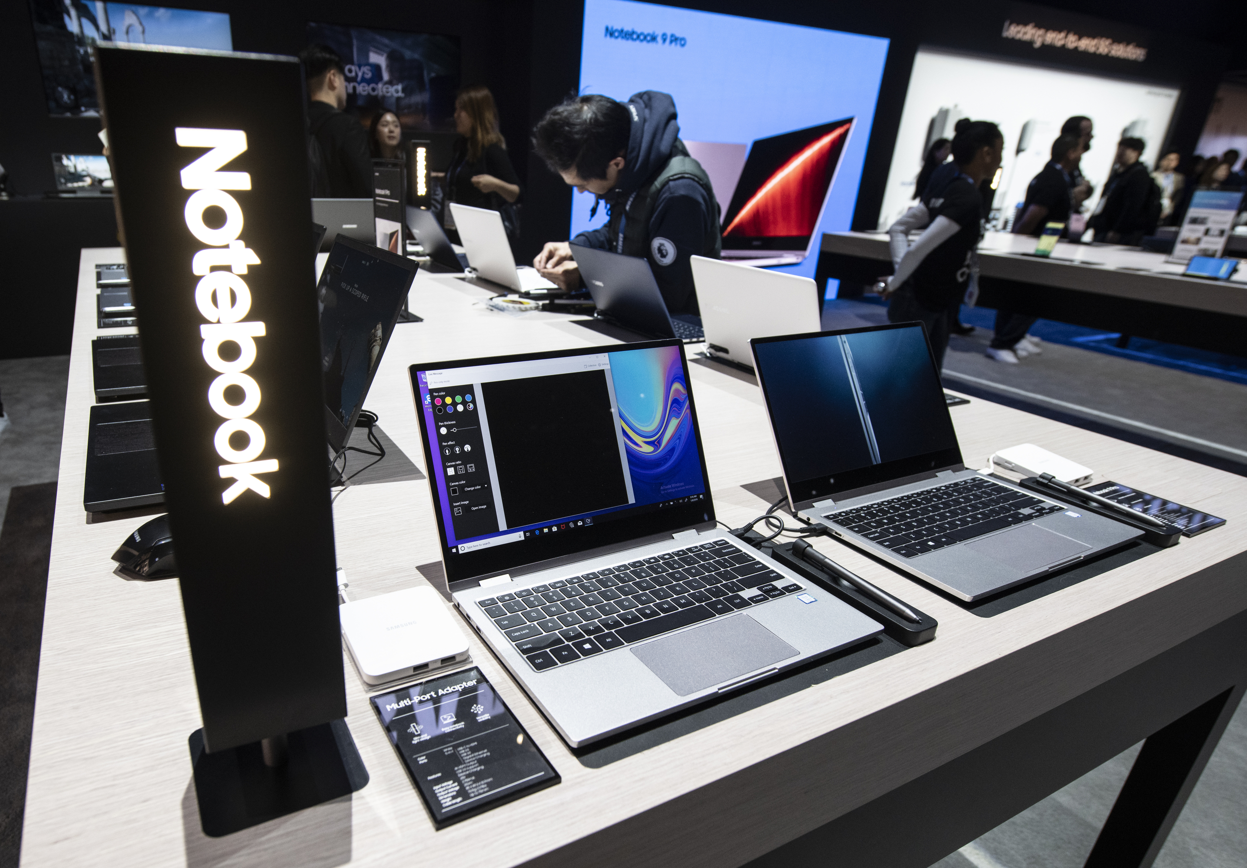 Samsung rusza z produkcją ekranów OLED 4K do laptopów