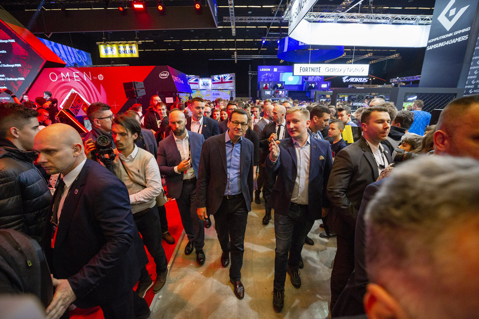 IEM 2019: Premier Morawiecki przyglądał się e-sportowym rozgrywkom