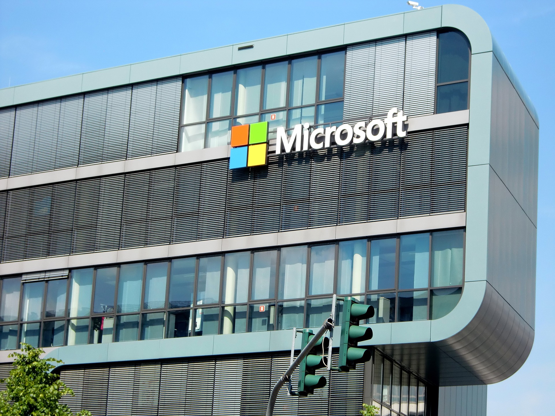 Microsoft jako trzecia firma na świecie osiągnął wartość biliona dolarów