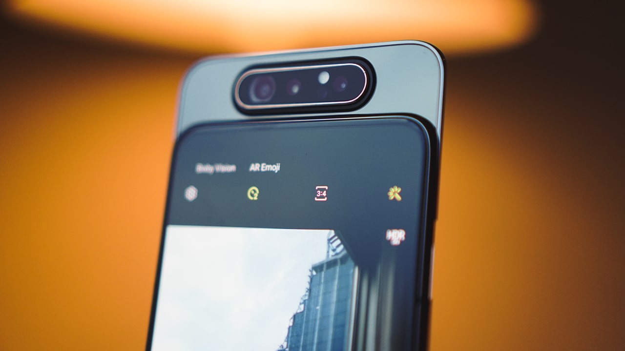 Samsung Galaxy A80 – slider z obrotowym aparatem