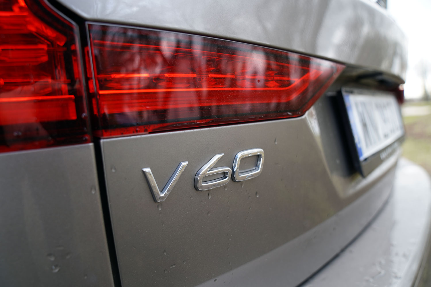 Volvo V60 CrossCountry D4 Polestar Performance z zewnątrz