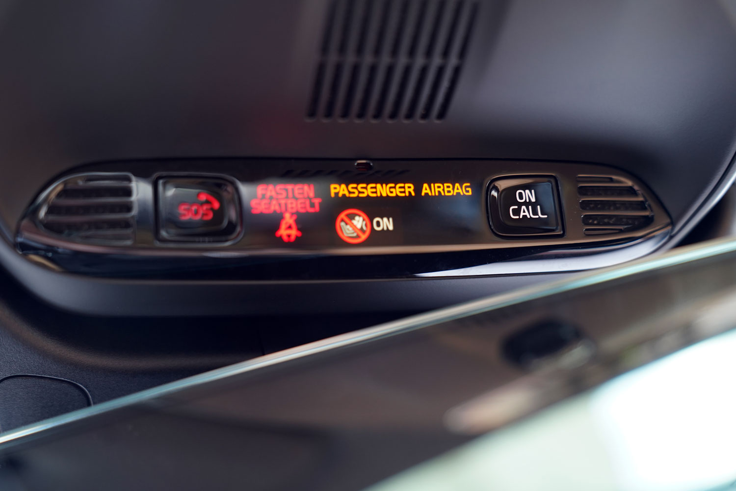 Volvo V60 CrossCountry D4 Polestar Performance wewnątrz