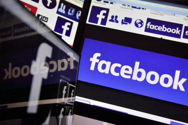 Facebook odmawia przyjęcia pozwu w języku polskim