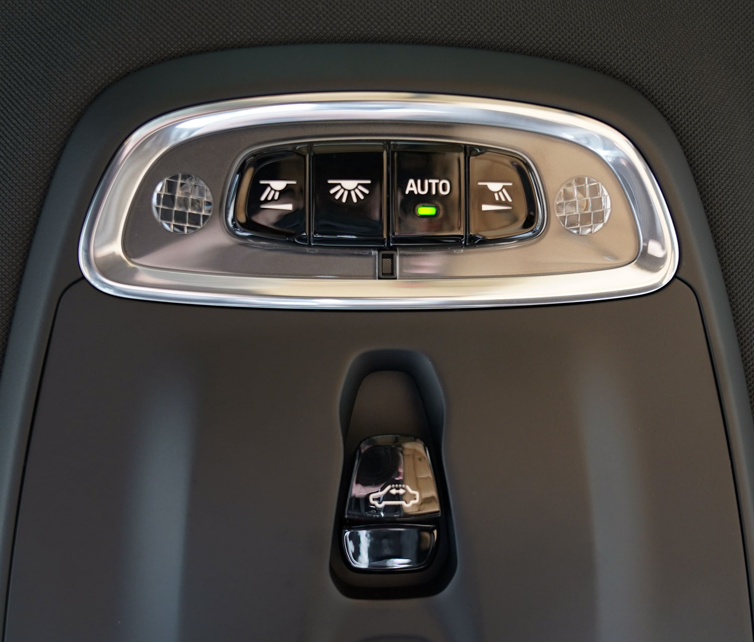 Volvo V60 CrossCountry D4 Polestar Performance wewnątrz